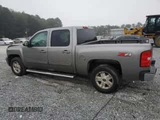 2012 Chevrolet Silverado 1500 LTZ z VIN 3GCPCTE03CG182311, wystawiony jako Copart lot #84200575 z przebiegiem 142 786 mil mil oraz Szkoda całkowita • Salvage title. Historia ofert i sprzedaży dostępna na DreamBid. Obrazek 2.
