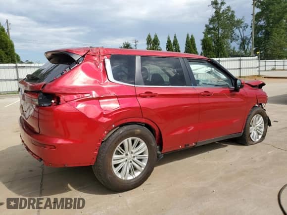 2024 Mitsubishi Outlander ES with VIN JA4J3UA82RZ005310, listed as a Copart auction lot 63404825 with 20,196 mi miles and Clean title. Bid and sale history available at DreamBid. Image 3.