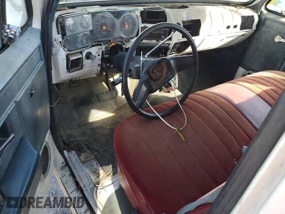 1990 Chevrolet Suburban с VIN 1GNER16K4LF170705, выставлен на аукционе Copart как лот 75886154 с пробегом 223 077 миль миль и Чистый • Clean title. История ставок и продаж доступна на DreamBid. Изображение 8.