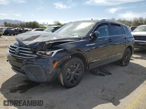 2024 Volkswagen Tiguan SE with VIN 3VV3B7AX8RM100807, listed as a Copart auction lot 53093065 with 3,354 mi miles and Salvage title. Bid and sale history available at DreamBid. Image 1.