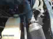 2000 Chevrolet Silverado 1500 LS z VIN 2GCEC19V0Y1154547, wystawiony jako IAAI lot #42275737 z przebiegiem 139 301 mil mil oraz . Historia ofert i sprzedaży dostępna na DreamBid. Obrazek 13.