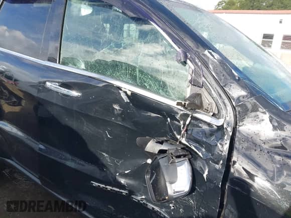 2017 Jeep Grand Cherokee Limited z VIN 1C4RJFBG2HC625186, wystawiony jako IAAI lot #43371268 z przebiegiem 120 604 mil mil oraz . Historia ofert i sprzedaży dostępna na DreamBid. Obrazek 18.