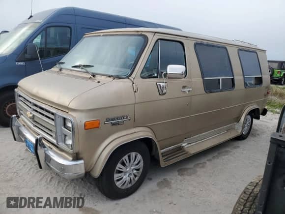 1989 Chevrolet Chevy Van z VIN 1GBEG25K2K7120100, wystawiony jako Copart lot #75508934 z przebiegiem Nie podano mil oraz Szkoda całkowita • Salvage title. Historia ofert i sprzedaży dostępna na DreamBid. Obrazek 1.