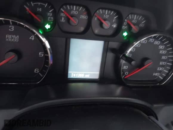 2019 Chevrolet Silverado 2500HD Work Truck z VIN 2GC2CREG8K1149824, wystawiony jako IAAI lot #41895440 z przebiegiem 241 366 mil mil oraz . Historia ofert i sprzedaży dostępna na DreamBid. Obrazek 7.