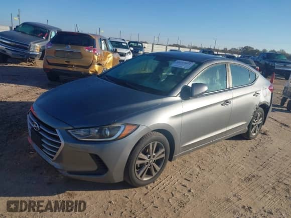2017 Hyundai Elantra Value Edition z VIN KMHD84LF1HU228963, wystawiony jako IAAI lot #41215022 z przebiegiem 94 116 mil mil oraz . Historia ofert i sprzedaży dostępna na DreamBid. Obrazek 2.