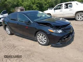 2019 Toyota Camry LE с VIN 4T1B11HK8KU203467, выставлен на аукционе IAAI как лот 42988134 с пробегом 116 947 миль миль и . История ставок и продаж доступна на DreamBid. Изображение 1.