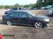 2014 Toyota Camry L z VIN 4T1BF1FK6EU354364, wystawiony jako IAAI lot #43115406 z przebiegiem 184 703 mil mil oraz . Historia ofert i sprzedaży dostępna na DreamBid. Obrazek 13.