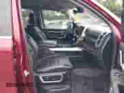 2022 Ram 1500 Laramie z VIN 1C6RREJM5NN165734, wystawiony jako IAAI lot #42307922 z przebiegiem 34 691 mil mil oraz . Historia ofert i sprzedaży dostępna na DreamBid. Obrazek 5.