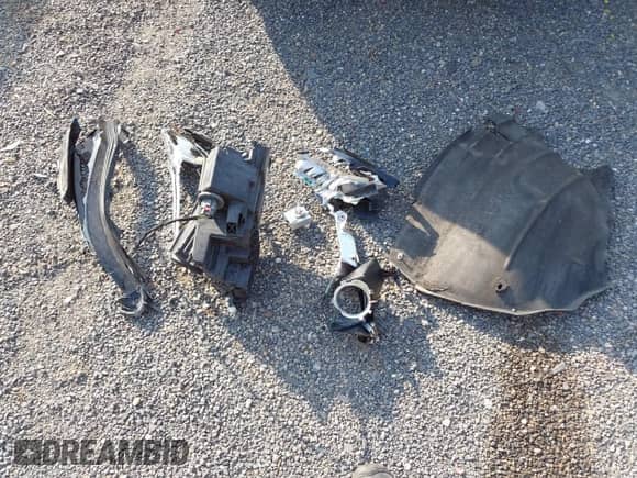 2020 Chevrolet Equinox LT с VIN 3GNAXJEV3LS511636, выставлен на аукционе IAAI как лот 42868873 с пробегом 73 248 миль миль и . История ставок и продаж доступна на DreamBid. Изображение 12.
