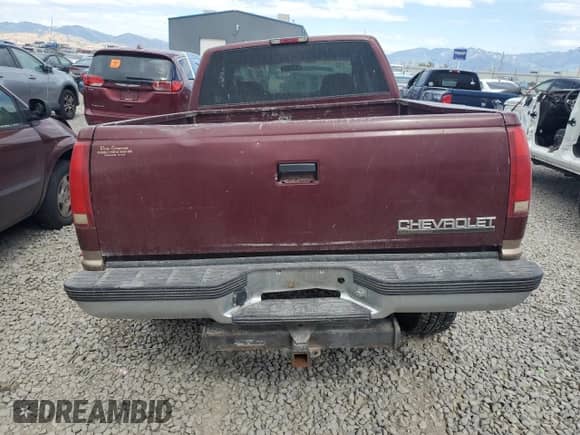 1998 Chevrolet Silverado 2500 с VIN 1GCGK29R0WE209238, выставлен на аукционе Copart как лот 65289165 с пробегом 141 791 миль миль и Списание • Salvage title. История ставок и продаж доступна на DreamBid. Изображение 6.