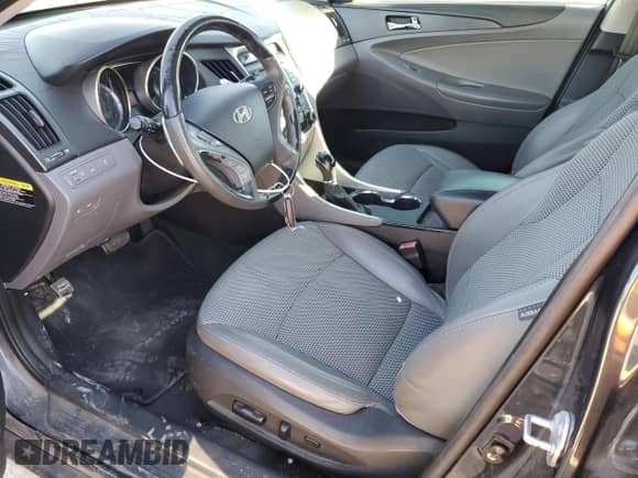 2011 Hyundai Sonata Limited с VIN 5NPEC4AC9BH255037, выставлен на аукционе Copart как лот 86900634 с пробегом 216 014 миль миль и Списание • Salvage title. История ставок и продаж доступна на DreamBid. Изображение 7.