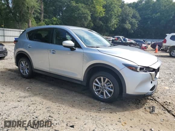 2022 Mazda CX-5 S Select z VIN JM3KFBBM8N0535028, wystawiony jako Copart lot #69682375 z przebiegiem 33 755 mil mil oraz Szkoda całkowita • Salvage title. Historia ofert i sprzedaży dostępna na DreamBid. Obrazek 4.