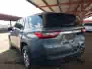 2021 Chevrolet Traverse LS z VIN 1GNERFKW3MJ138347, wystawiony jako IAAI lot #42433171 z przebiegiem 59 226 mil mil oraz . Historia ofert i sprzedaży dostępna na DreamBid. Obrazek 3.