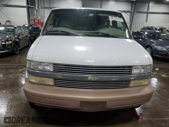 1997 Chevrolet Astro z VIN 1GNDM19WXVB115694, wystawiony jako Copart lot #86735154 z przebiegiem Nie podano mil oraz Szkoda całkowita • Salvage title. Historia ofert i sprzedaży dostępna na DreamBid. Obrazek 5.