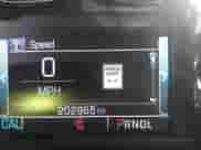 2017 Chevrolet Suburban LT z VIN 1GNSCHKC9HR182866, wystawiony jako IAAI lot #43348579 z przebiegiem 202 965 mil mil oraz . Historia ofert i sprzedaży dostępna na DreamBid. Obrazek 15.