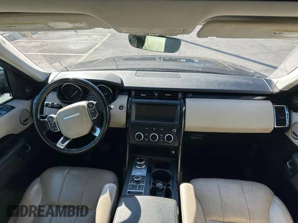 2018 Land Rover Discovery SE with VIN SALRG2RV2JA055096, listed as a Copart auction lot 85284125 with 128,579 mi miles and Clean title. Bid and sale history available at DreamBid. Image 7.