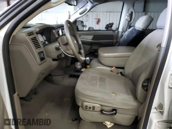 2007 Dodge 1500 SLT z VIN 3D7KR19D07G833903, wystawiony jako Copart lot #87939265 z przebiegiem 229 748 mil mil oraz Szkoda całkowita • Salvage title. Historia ofert i sprzedaży dostępna na DreamBid. Obrazek 7.