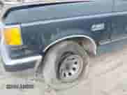 1989 Ford F-150 z VIN 1FTDF15N4KNB64593, wystawiony jako IAAI lot #43416444 z przebiegiem 56 571 mil mil oraz . Historia ofert i sprzedaży dostępna na DreamBid. Obrazek 12.