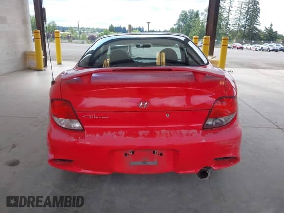 2000 Hyundai Tiburon с VIN KMHJG25F5YU215267, выставлен на аукционе IAAI как лот 42322522 с пробегом 162 683 миль миль и . История ставок и продаж доступна на DreamBid. Изображение 16.