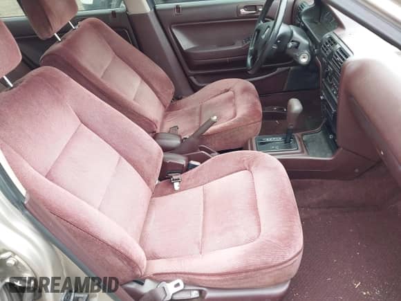 1991 Honda Accord LX z VIN JHMCB7655MC000372, wystawiony jako IAAI lot #42372597 z przebiegiem 153 129 mil mil oraz . Historia ofert i sprzedaży dostępna na DreamBid. Obrazek 5.