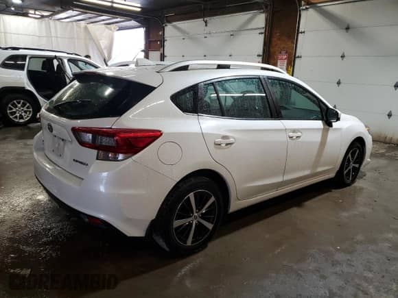 2020 Subaru Impreza Premium with VIN 4S3GTAV6XL3723494, listed as a Copart auction lot 81780475 with 131,529 mi miles and Salvage title. Bid and sale history available at DreamBid. Image 3.