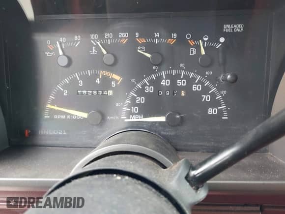 1994 GMC Sierra 1500 z VIN 2GTEK19K4R1548045, wystawiony jako IAAI lot #42569550 z przebiegiem 182 287 mil mil oraz . Historia ofert i sprzedaży dostępna na DreamBid. Obrazek 7.