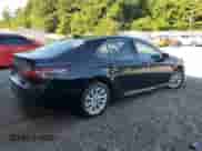 2023 Toyota Camry LE z VIN 4T1C11AK5PU774355, wystawiony jako Copart lot #64551525 z przebiegiem 23 166 mil mil oraz Czysty tytuł • Clean title. Historia ofert i sprzedaży dostępna na DreamBid. Obrazek 3.