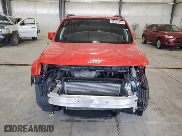 2018 Jeep Renegade Latitude with VIN ZACCJABB9JPJ63804, listed as a Copart auction lot 82304035 with 26,042 mi miles and Salvage title. Bid and sale history available at DreamBid. Image 5.