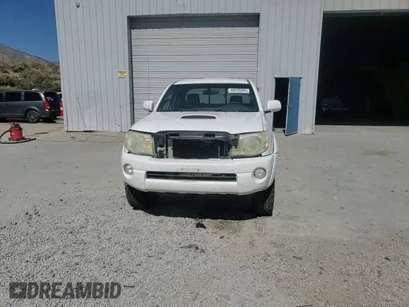 2005 Toyota Tacoma с VIN 5TEUU42N25Z144596, выставлен на аукционе Copart как лот 69295985 с пробегом 285 923 миль миль и Списание • Salvage title. История ставок и продаж доступна на DreamBid. Изображение 14.
