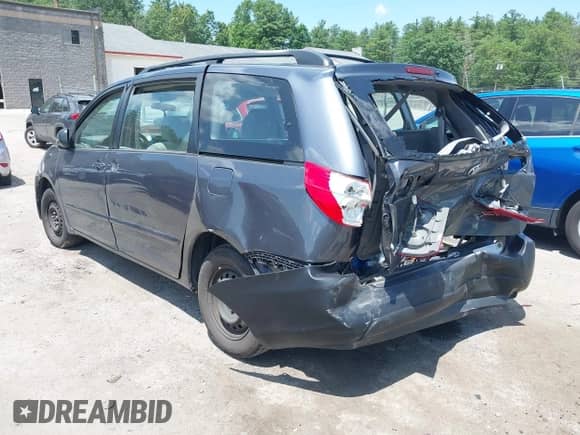 2008 Toyota Sienna LE z VIN 5TDZK23C98S123324, wystawiony jako IAAI lot #42516326 z przebiegiem Nie podano mil oraz . Historia ofert i sprzedaży dostępna na DreamBid. Obrazek 3.