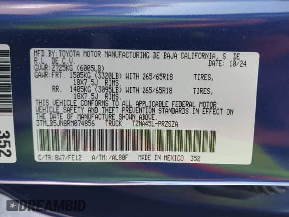 2024 Toyota Tacoma TRD Off Road with VIN 3TMLB5JN8RM074856, listed as a IAAI auction lot 43139396 with 8,137 mi miles and . Bid and sale history available at DreamBid. Image 9.