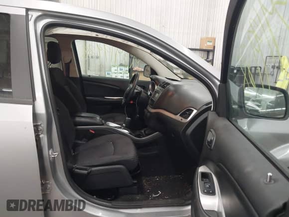 2015 Dodge Journey SXT with VIN 3C4PDCBG8FT560908, listed as a IAAI auction lot 43419988 with 158,431 mi miles and . Bid and sale history available at DreamBid. Image 5.