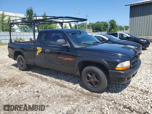 1997 Dodge Dakota z VIN 1B7GL23Y8VS234692, wystawiony jako Copart lot #68842225 z przebiegiem 164 194 mil mil oraz Nie do naprawy • Non repairable. Historia ofert i sprzedaży dostępna na DreamBid. Obrazek 4.