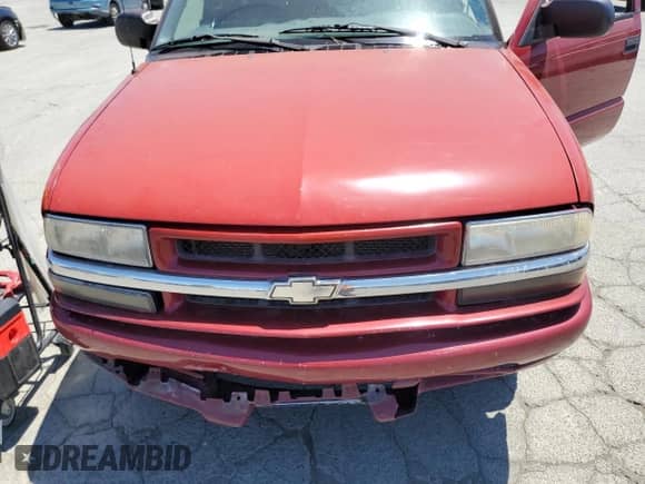 2000 Chevrolet Blazer LS with VIN 1GNCS18W6YK138400, listed as a Copart auction lot 60550575 with 166,872 mi miles and Salvage title. Bid and sale history available at DreamBid. Image 12.