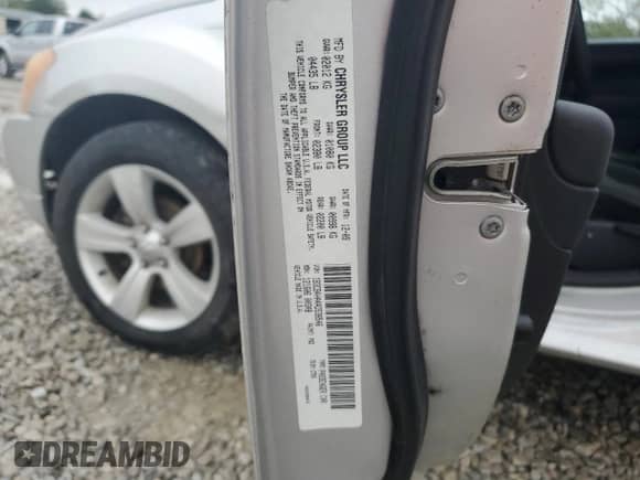 2010 Dodge Caliber SXT с VIN 1B3CB4HA4AD538546, выставлен на аукционе Copart как лот 73461684 с пробегом 220 920 миль миль и Списание • Salvage title. История ставок и продаж доступна на DreamBid. Изображение 12.