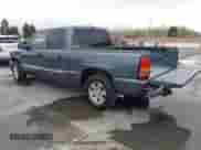 2006 GMC Sierra 1500 SL z VIN 2GTEC13V161241783, wystawiony jako IAAI lot #41910830 z przebiegiem 399 955 mil mil oraz . Historia ofert i sprzedaży dostępna na DreamBid. Obrazek 3.