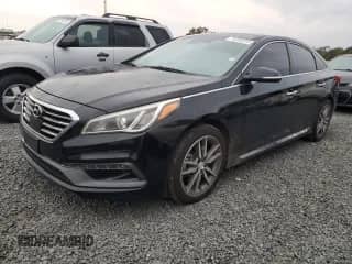 2016 Hyundai Sonata Sport z VIN 5NPE34AB3GH413158, wystawiony jako Copart lot #76280234 z przebiegiem 152 580 mil mil oraz Szkoda całkowita • Salvage title. Historia ofert i sprzedaży dostępna na DreamBid. Obrazek 1.