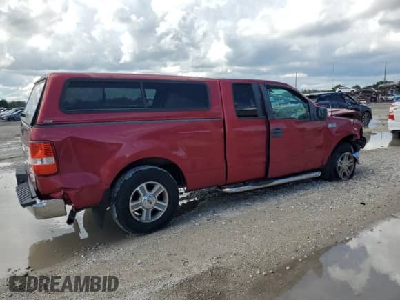 2008 Ford F-150 STX with VIN 1FTRX12W38FB08258, listed as a Copart auction lot 83827455 with 136,640 mi miles and Salvage title. Bid and sale history available at DreamBid. Image 3.