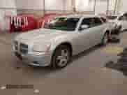 2005 Dodge Magnum SXT with VIN 2D4GZ48VX5H688672, listed as a IAAI auction lot 41466285 with 183,124 mi miles and . Bid and sale history available at DreamBid. Image 2.