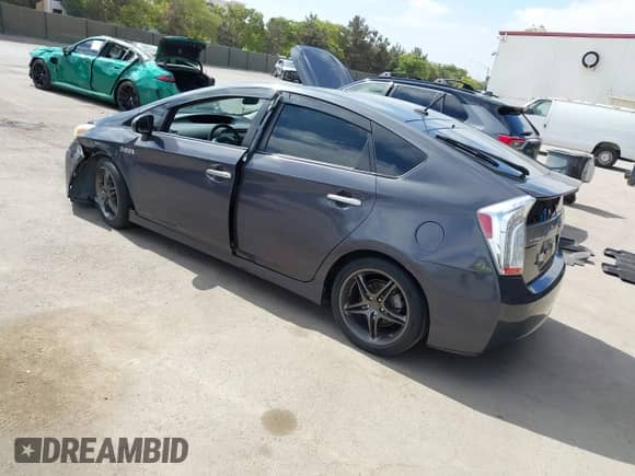 2014 Toyota Prius with VIN JTDKN3DP3E3049511, listed as a IAAI auction lot 42805089 with 109,404 mi miles and . Bid and sale history available at DreamBid. Image 3.