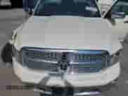 2016 Ram 1500 Laramie z VIN 1C6RR7NM0GS354298, wystawiony jako Copart lot #70212125 z przebiegiem 86 691 mil mil oraz Szkoda całkowita • Salvage title. Historia ofert i sprzedaży dostępna na DreamBid. Obrazek 11.