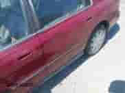 1996 Honda Accord LX z VIN 1HGCD5633TA077784, wystawiony jako IAAI lot #43302358 z przebiegiem 235 003 mil mil oraz . Historia ofert i sprzedaży dostępna na DreamBid. Obrazek 6.