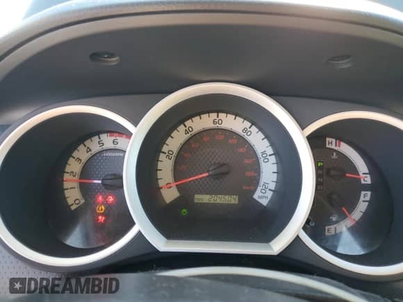 2011 Toyota Tacoma z VIN 5TFJX4GN4BX003664, wystawiony jako Copart lot #81633135 z przebiegiem 204 504 mil mil oraz Szkoda całkowita • Salvage title. Historia ofert i sprzedaży dostępna na DreamBid. Obrazek 9.