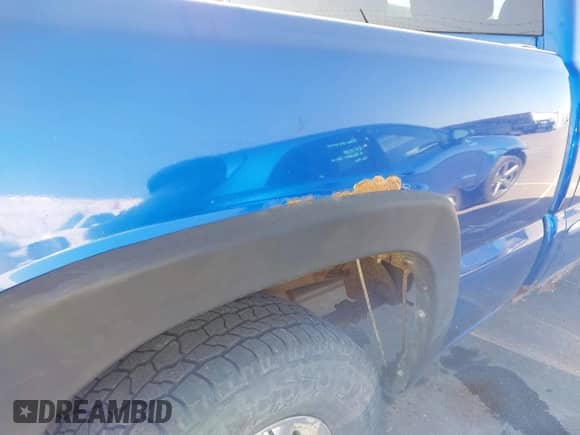 2003 GMC Sierra 1500 SLT z VIN 1GTEK19T93E376805, wystawiony jako IAAI lot #42238370 z przebiegiem 245 948 mil mil oraz . Historia ofert i sprzedaży dostępna na DreamBid. Obrazek 12.