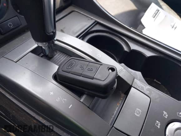 2007 Land Rover Range Rover Sport SC z VIN SALSH23427A113344, wystawiony jako IAAI lot #42505256 z przebiegiem 256 421 mil mil oraz . Historia ofert i sprzedaży dostępna na DreamBid. Obrazek 11.