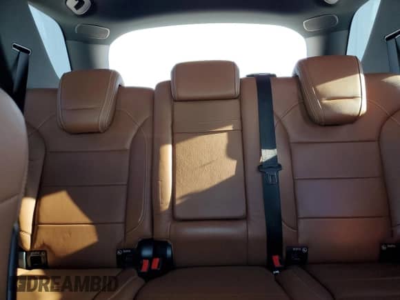 2017 Mercedes-Benz GLE 350 z VIN 4JGDA5JB1HA975443, wystawiony jako Copart lot #81858015 z przebiegiem 109 195 mil mil oraz Szkoda całkowita • Salvage title. Historia ofert i sprzedaży dostępna na DreamBid. Obrazek 10.