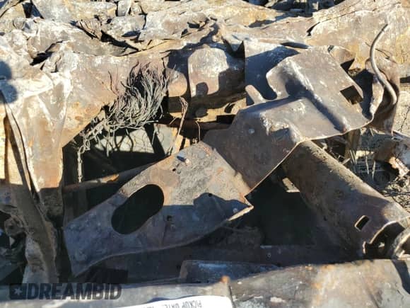 1990 Jeep Grand Cherokee with VIN 1J4FJ57L0LL104876, listed as a Copart auction lot 83895134 with Not provided miles and Non repairable. Bid and sale history available at DreamBid. Image 9.