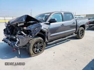 2022 Toyota Tacoma SR with VIN 3TYAX5GN9NT061872, listed as a Copart auction lot 81295205 with 36,731 mi miles and Salvage title. Bid and sale history available at DreamBid. Image 1.