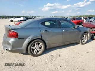 2013 Dodge Avenger SE V6 с VIN 1C3CDZAG7DN685290, выставлен на аукционе Copart как лот 81922975 с пробегом 150 611 миль миль и Чистый • Clean title. История ставок и продаж доступна на DreamBid. Изображение 3.