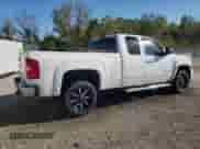 2010 Chevrolet Silverado 1500 LT with VIN 1GCSKSE35AZ255631, listed as a Copart auction lot 84522075 with 127,750 mi miles and Salvage title. Bid and sale history available at DreamBid. Image 3.